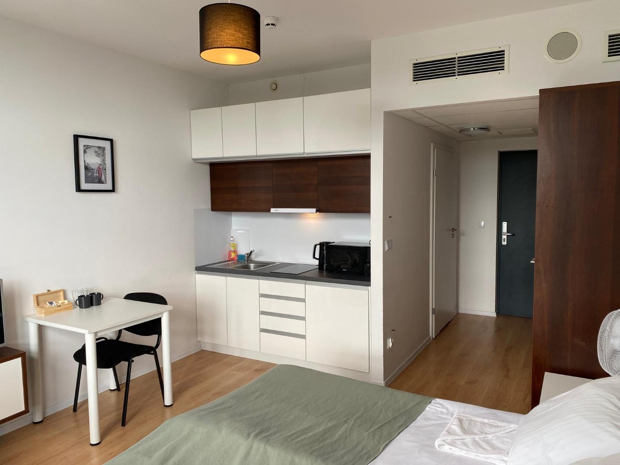 Sleepwell Apartments วรอตซวาฟ ภายนอก รูปภาพ